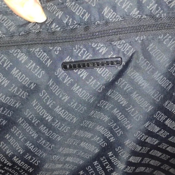 Steve Madden Black Huge Purse - Picture 7 of 15